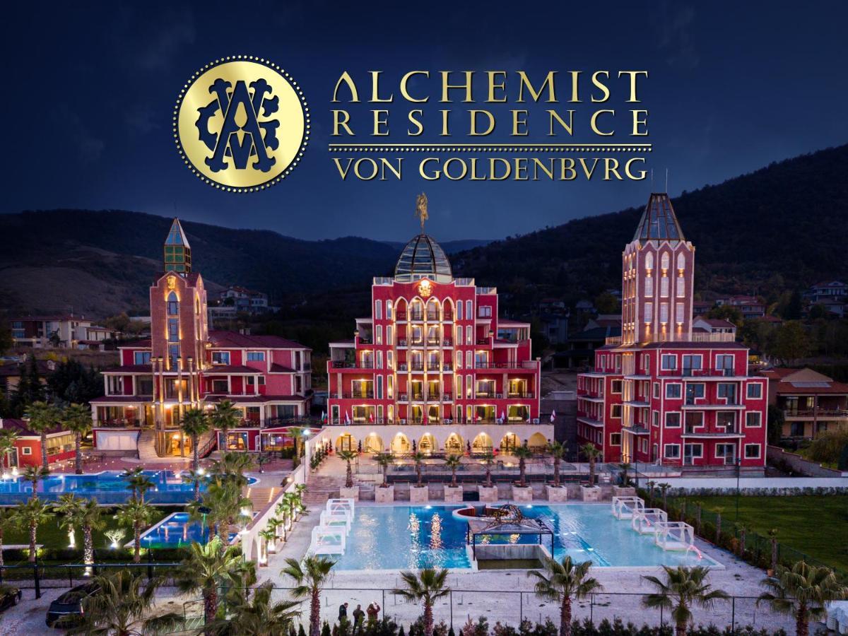 Alchemist Residence Von Goldenburg Belashtitsa Eksteriør billede